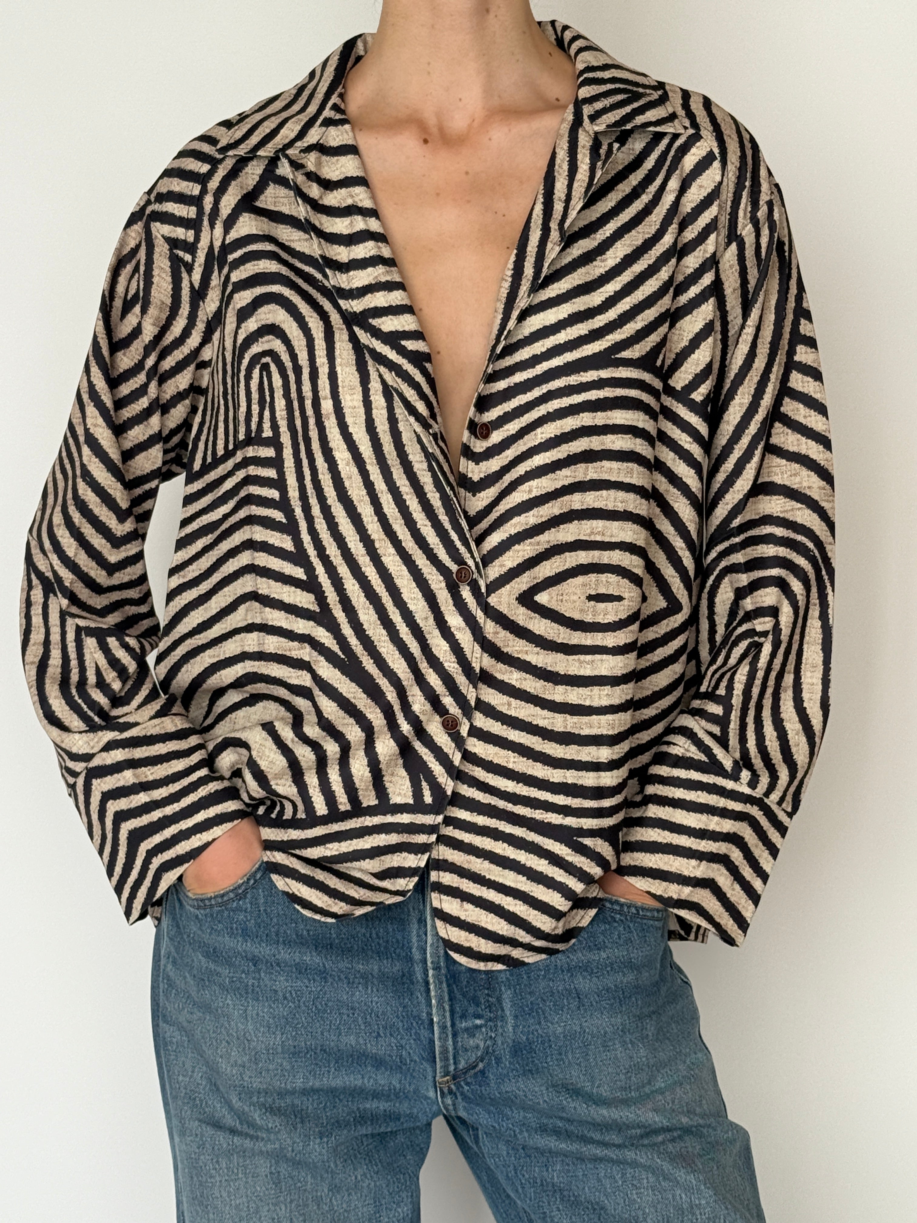 Vintage abstract print shirt beige black detail