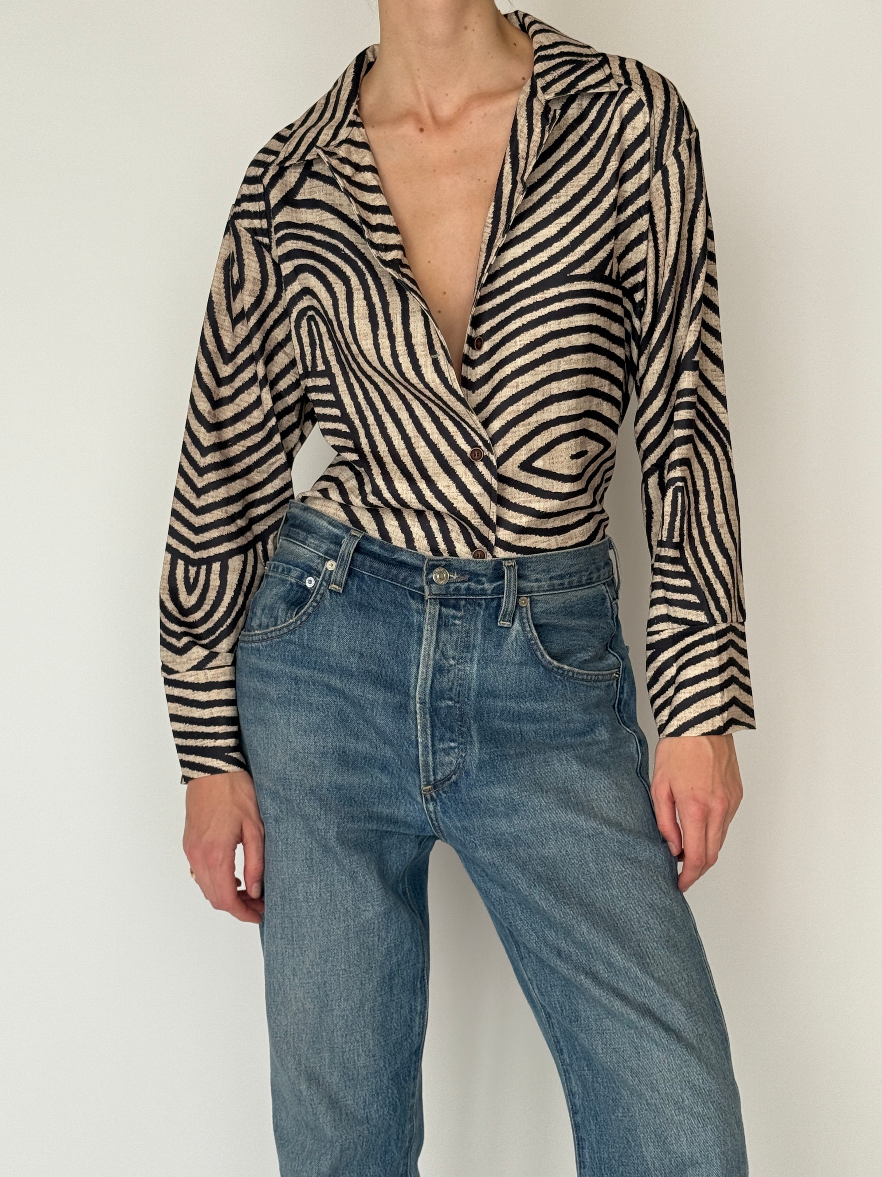 Vintage beige black abstract button front top full length