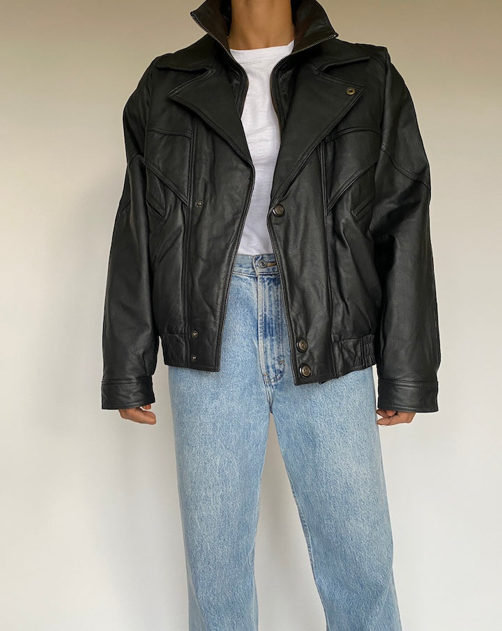VINTAGE BLACK OVERSIZED LEATHER JACKET 2599