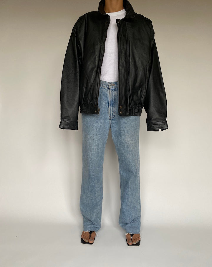 VINTAGE OVERSIZED BLACK LEATHER JACKET 2611