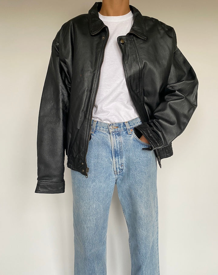 VINTAGE OVERSIZED BLACK LEATHER JACKET 2611