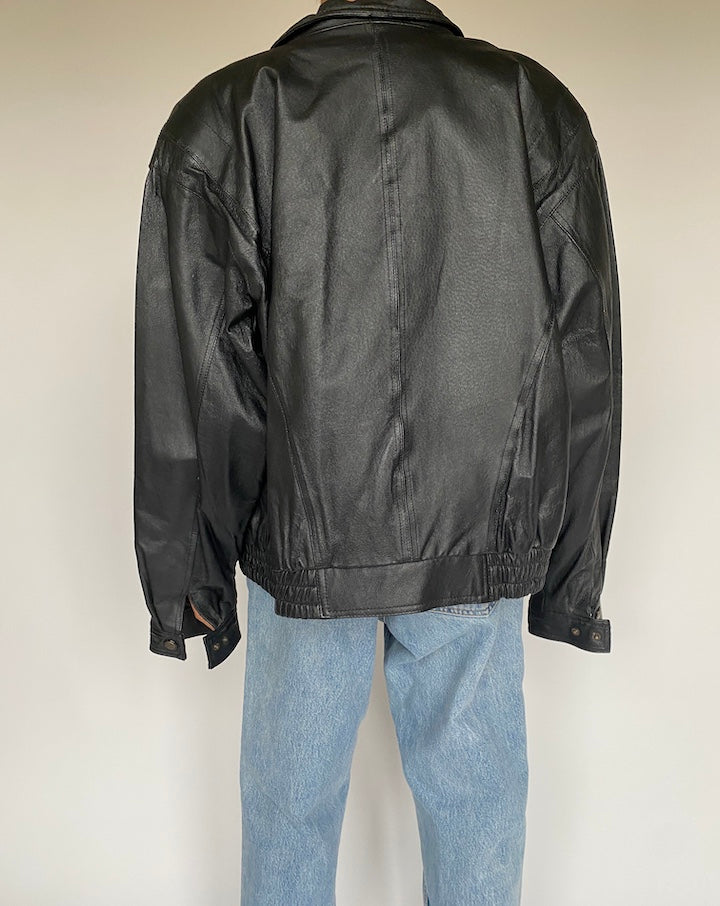 VINTAGE OVERSIZED BLACK LEATHER JACKET 2611