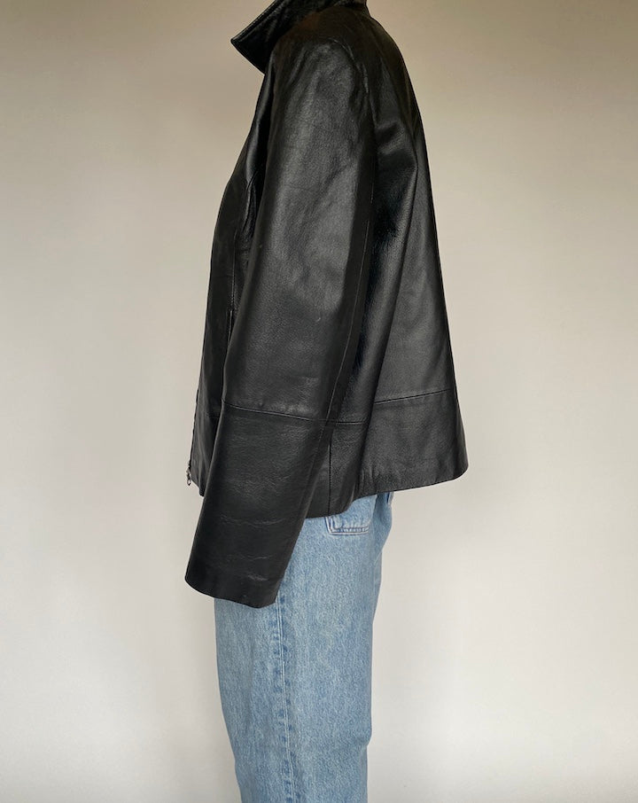 VINTAGE BLACK LEATHER JACKET 2615