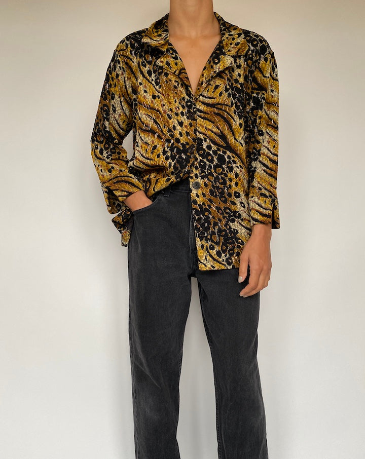VINTAGE ANIMAL PRINTED BUTTON DOWN BLOUSE 1918