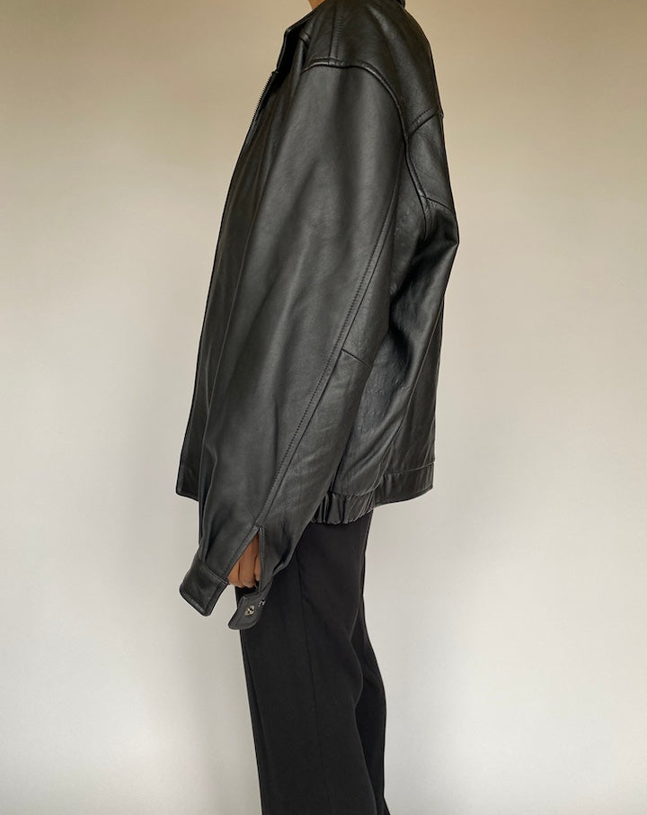VINTAGE OVERSIZED BLACK LEATHER JACKET 2623