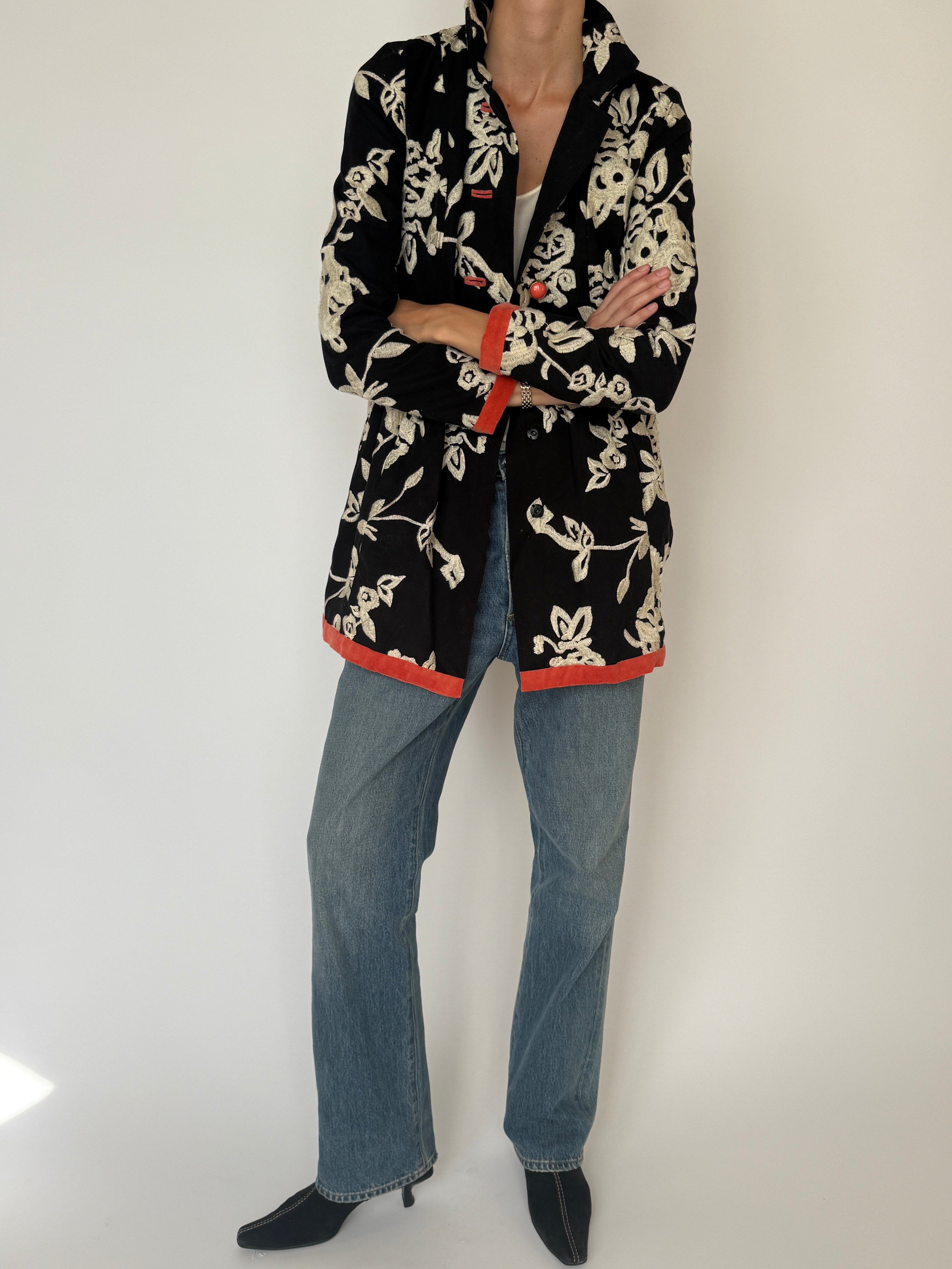 Vintage Embroidered Floral Jacket Black 6478