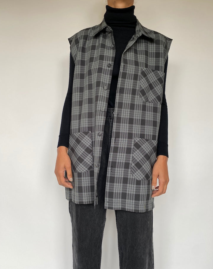 VINTAGE OVERSIZED CHECKED VEST 1956
