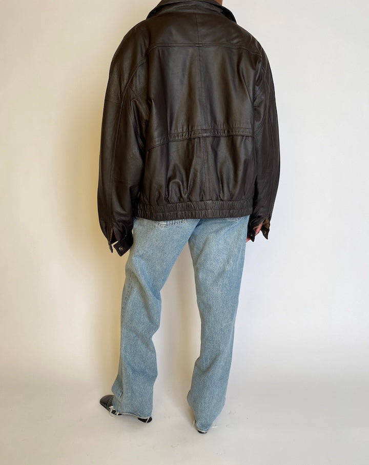 VINTAGE OVERSIZED DARK BROWN BOMBER-LIKE LEATHER JACKET  4515
