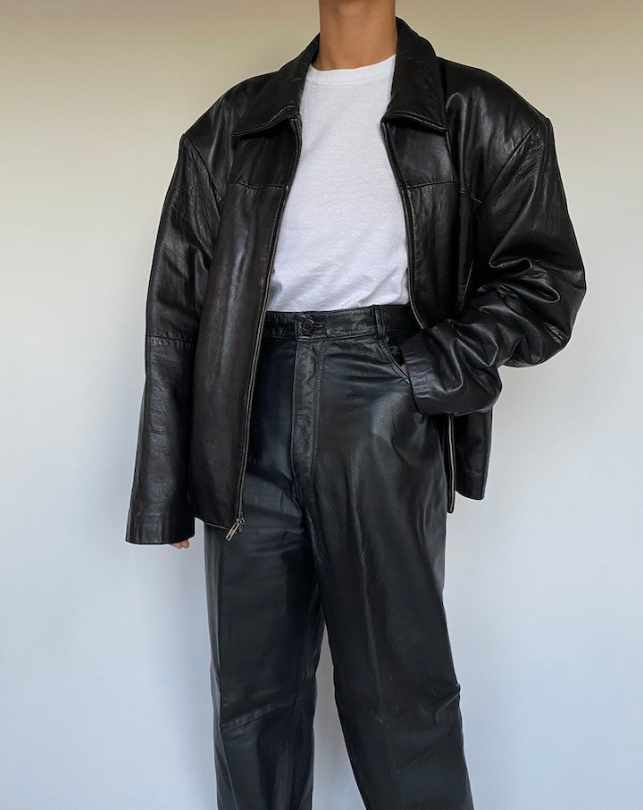 VINTAGE BLACK LEATHER JACKET 2649