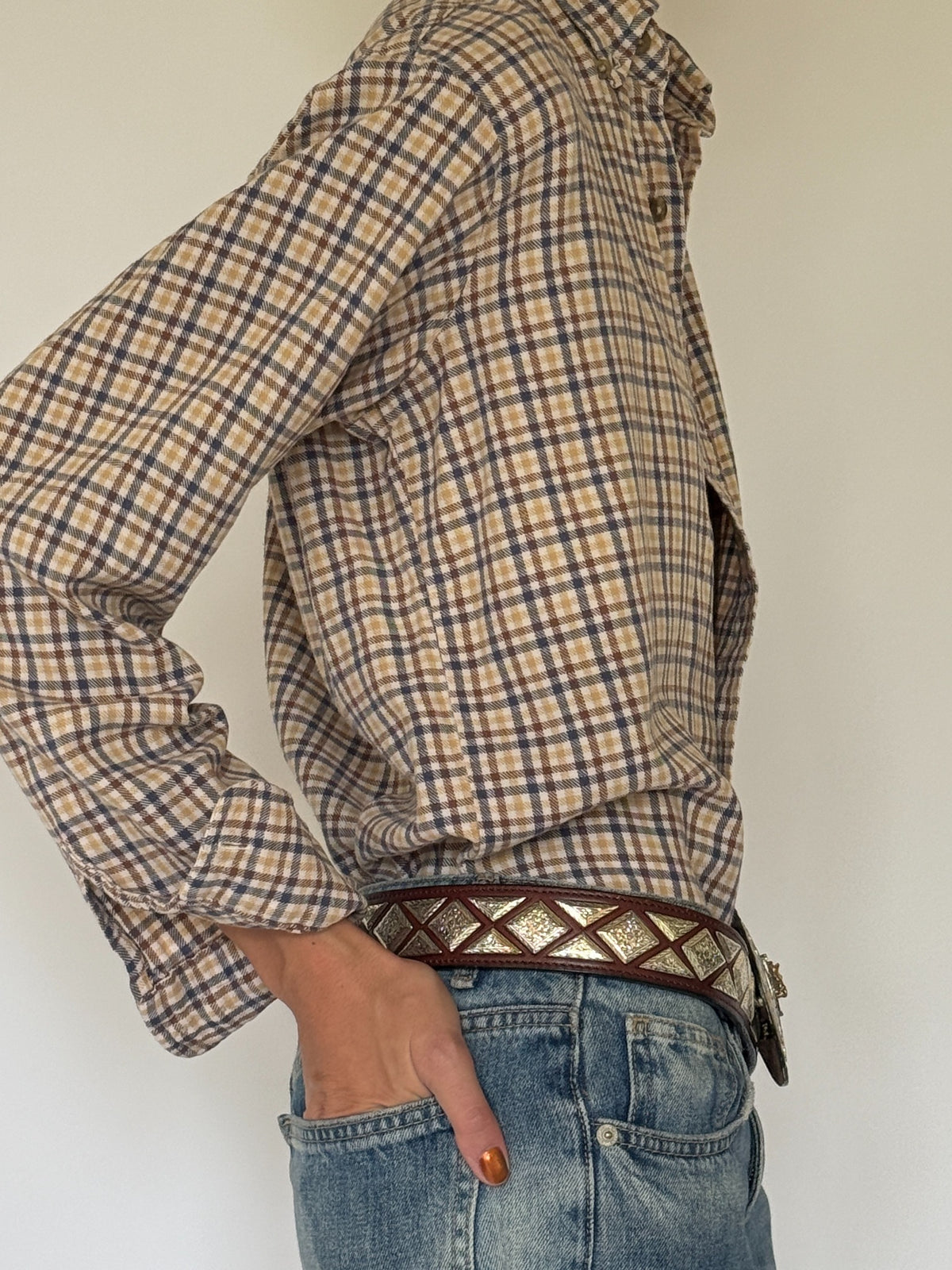 Vintage plaid cotton shirt button and cuff detail
