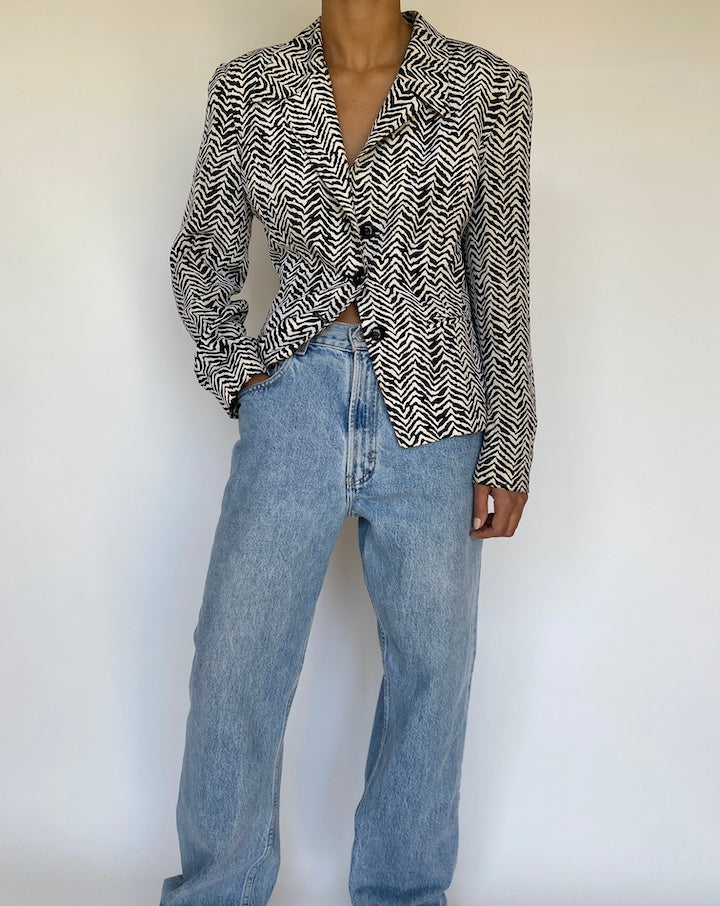 VINTAGE BLACK AND WHITE BLAZER 3169