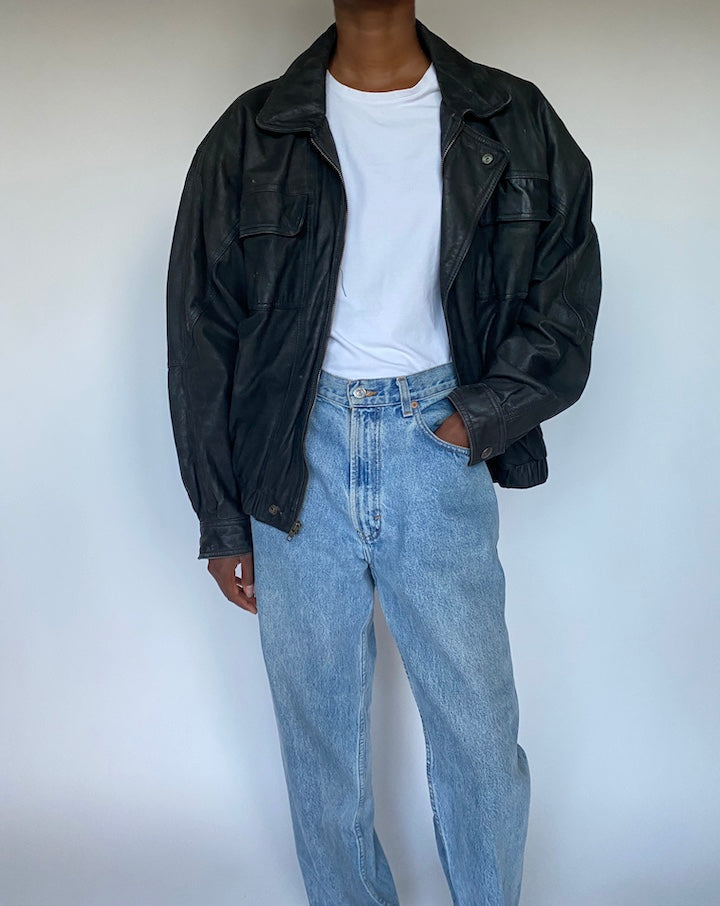 VINTAGE BLACK LEATHER JACKET 3595