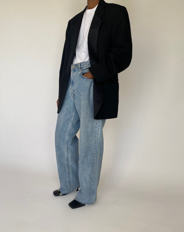 VINTAGE OVERSIZED BLACK BLAZER 4098