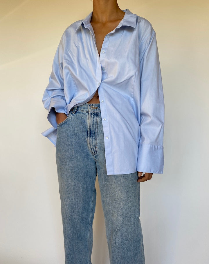 VINTAGE LIGHT BLUE CALVIN KLEIN SHIRT 2669