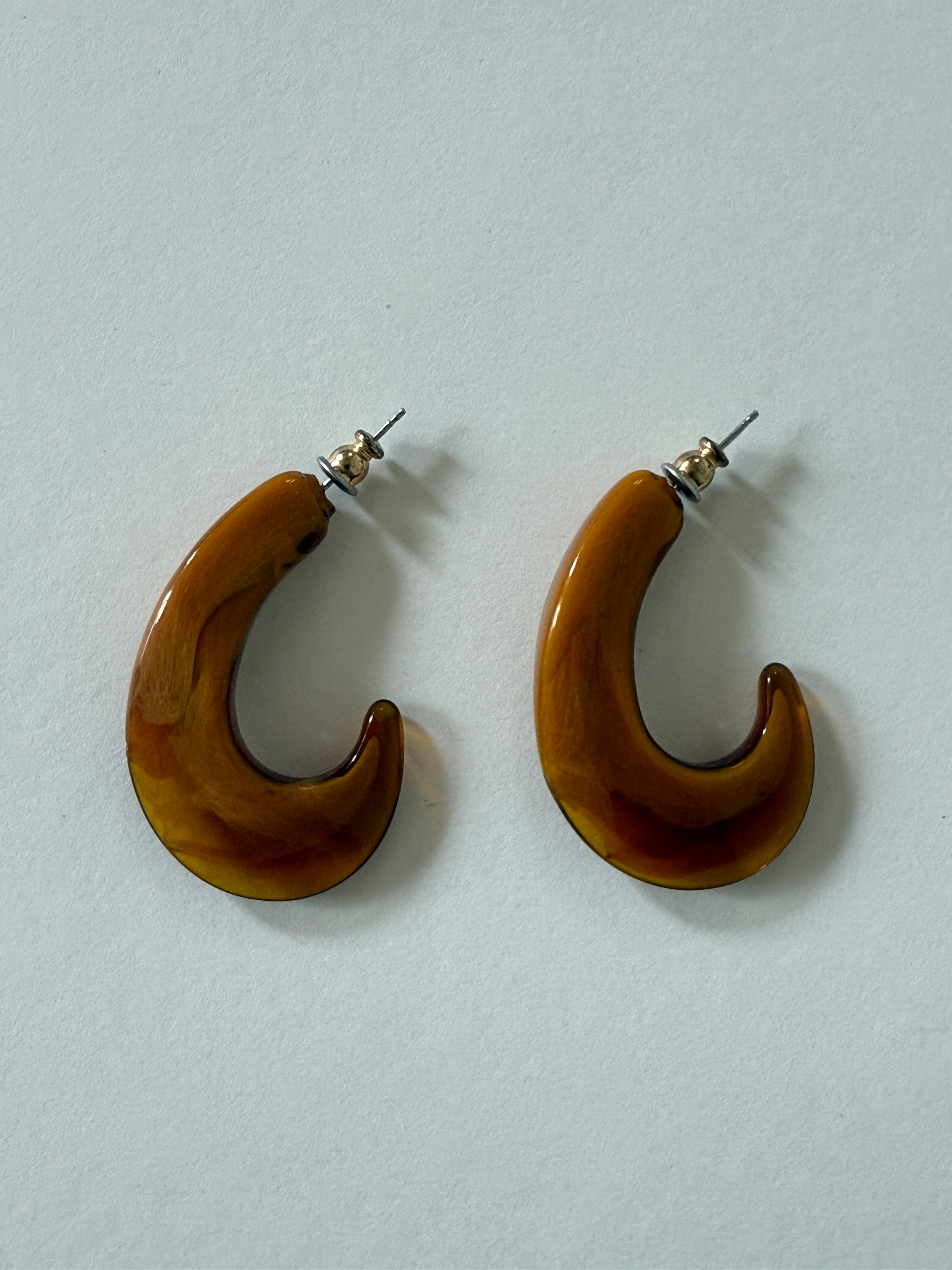 Vintage marbled brown resin hoop earrings