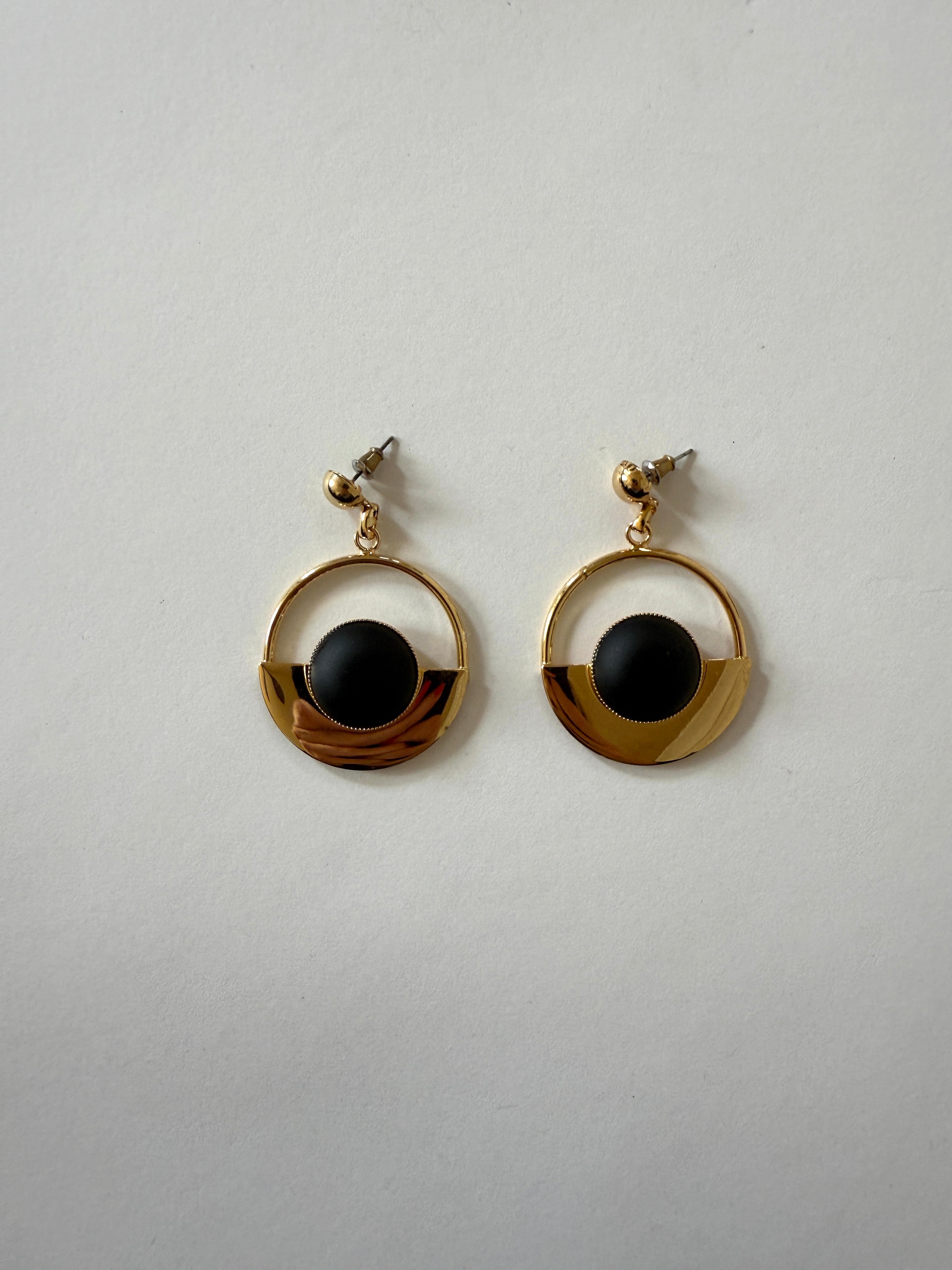 Vintage Geometric Drop Earrings Gold-Tone & Black