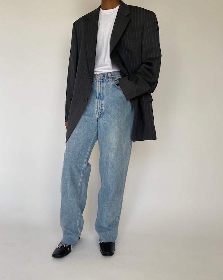VINTAGE DARK GREY PINSTRIPED BLAZER 4141