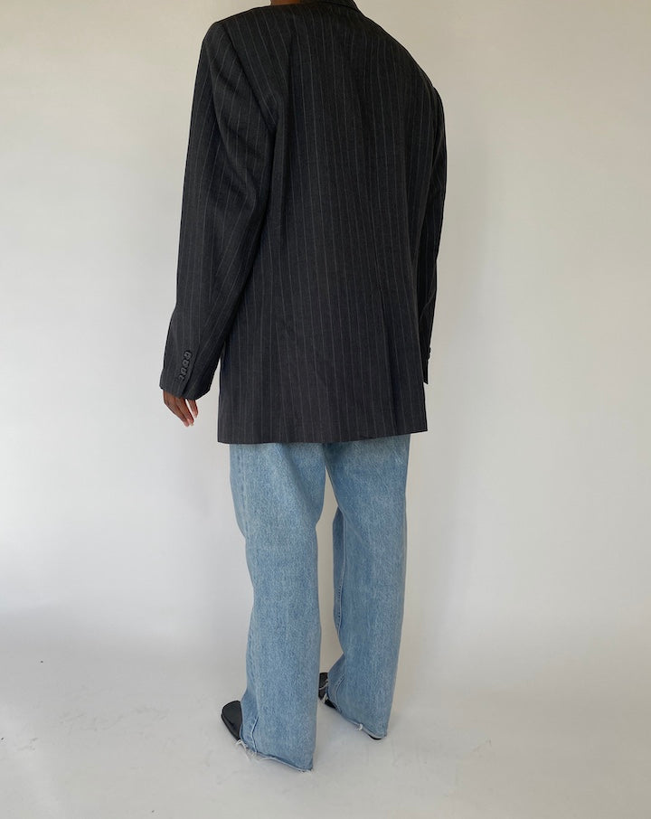 VINTAGE DARK GREY PINSTRIPED BLAZER 4141