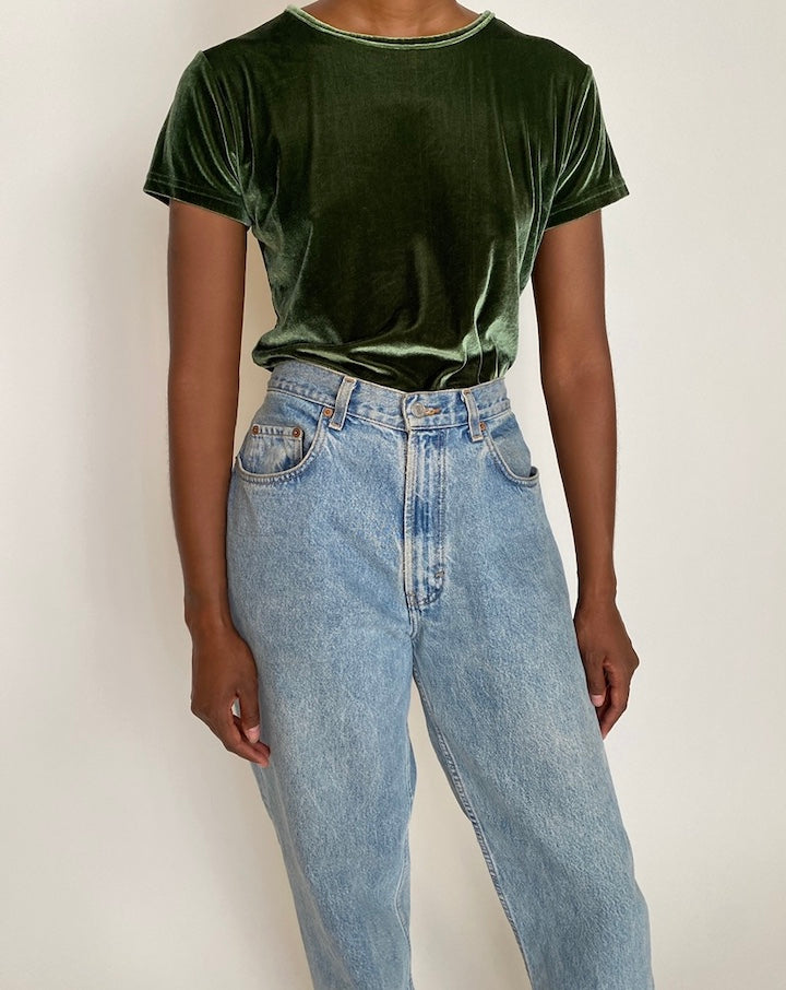 VINTAGE GREEN VELVET TEE 3965