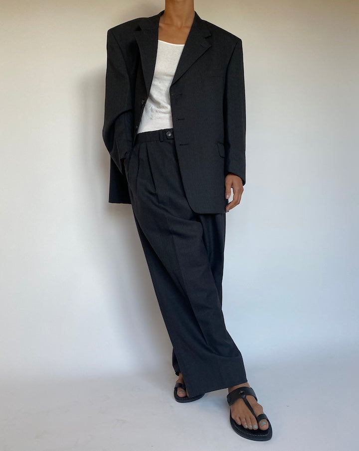 VINTAGE OVERSIZED WOOL SUIT 2694
