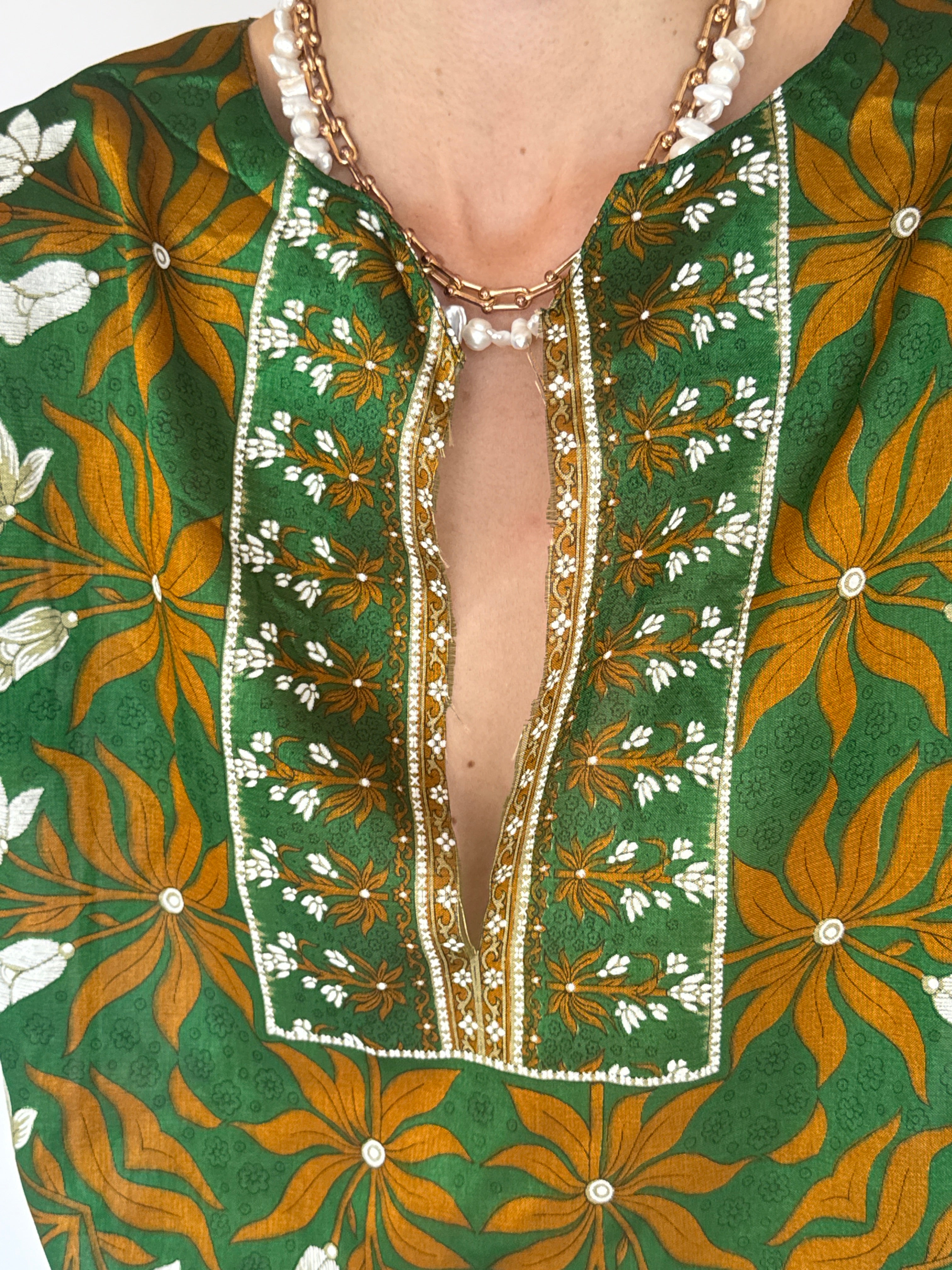 Vintage Patterned Top In Green 5835