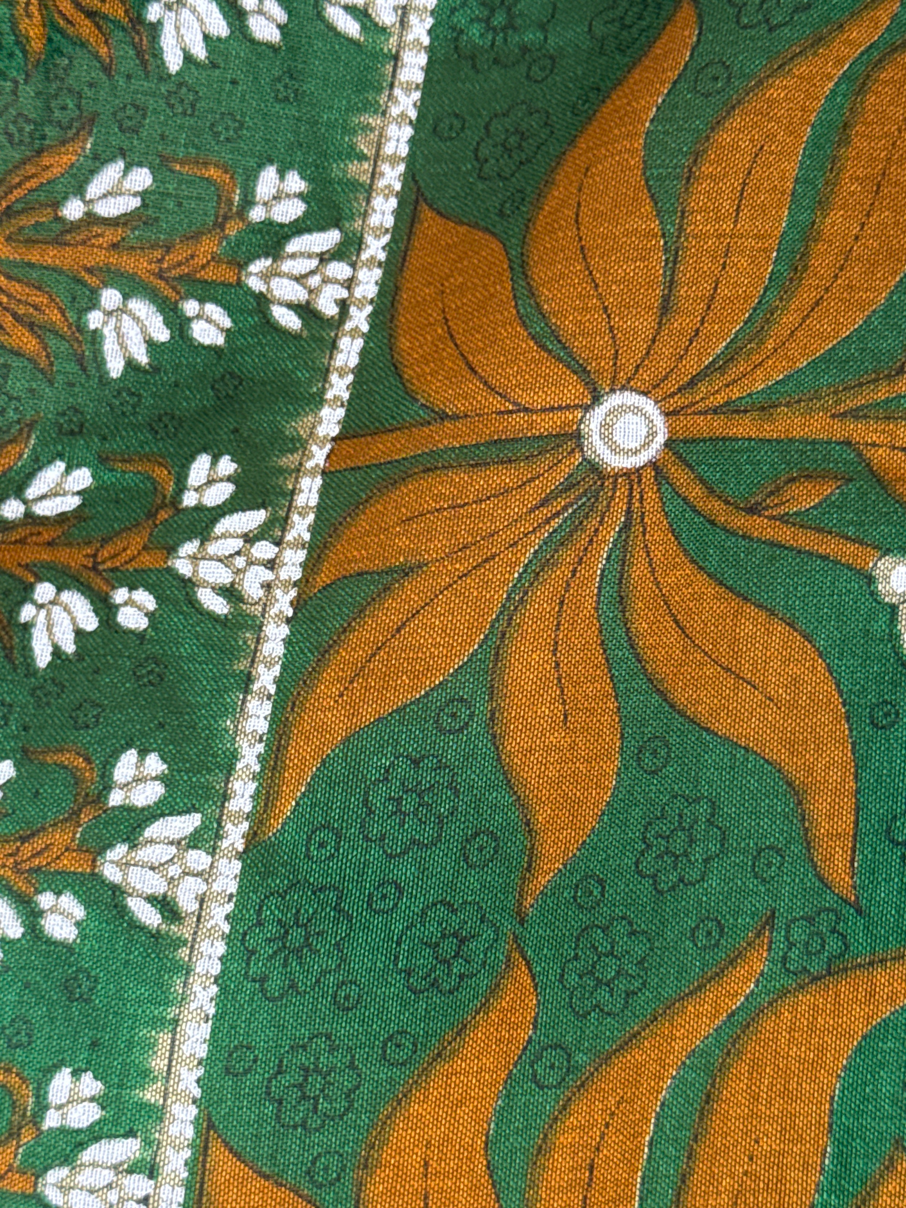 Vintage Patterned Top In Green 5835