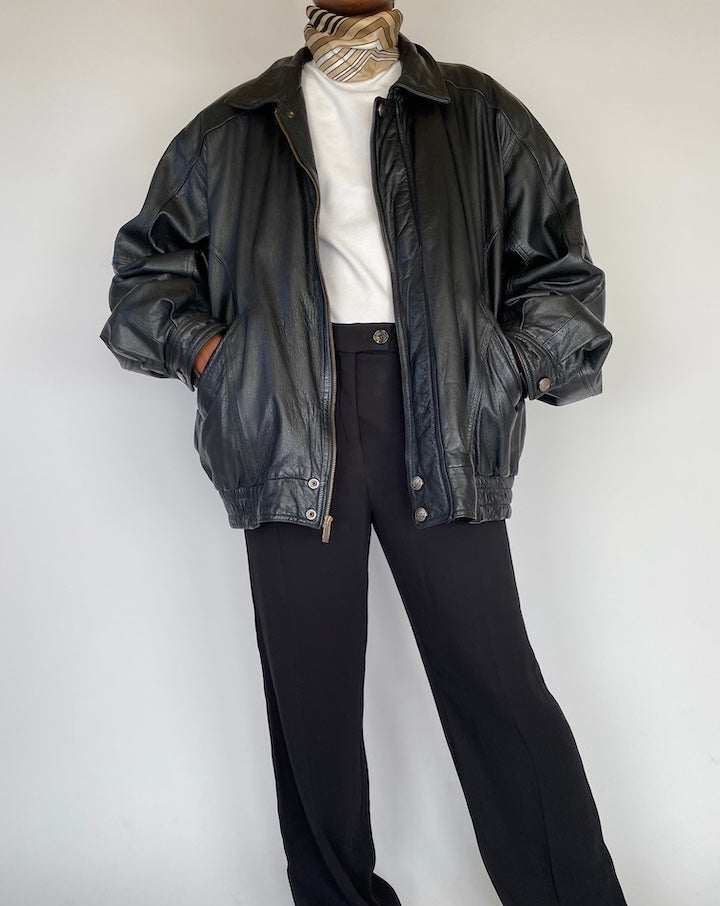 VINTAGE BLACK OVERSIZED LEATHER JACKET 2107