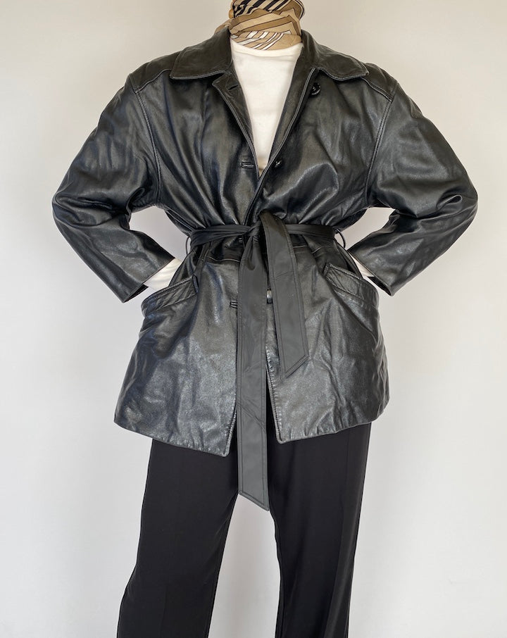 VINTAGE BLACK SHORT LEATHER TRENCH ACKET 2109