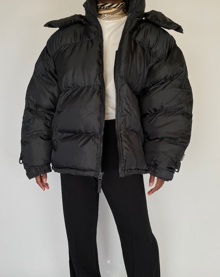 VINTAGE BLACK PUFFER JACKET 2110