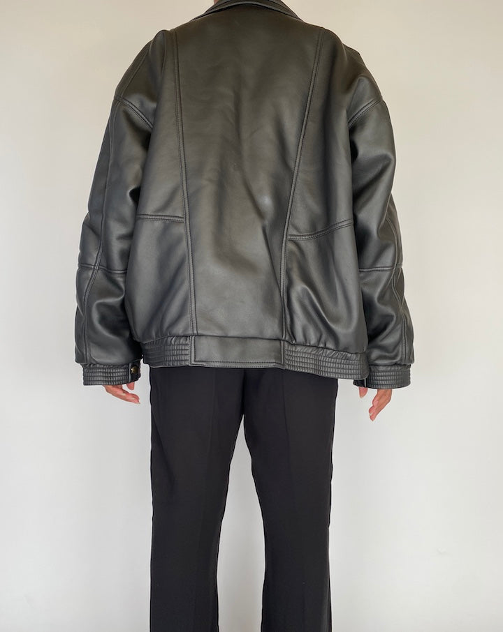 VINTAGE OVERSIZED FAUX LEATHER JACKET IN BLACK 2112