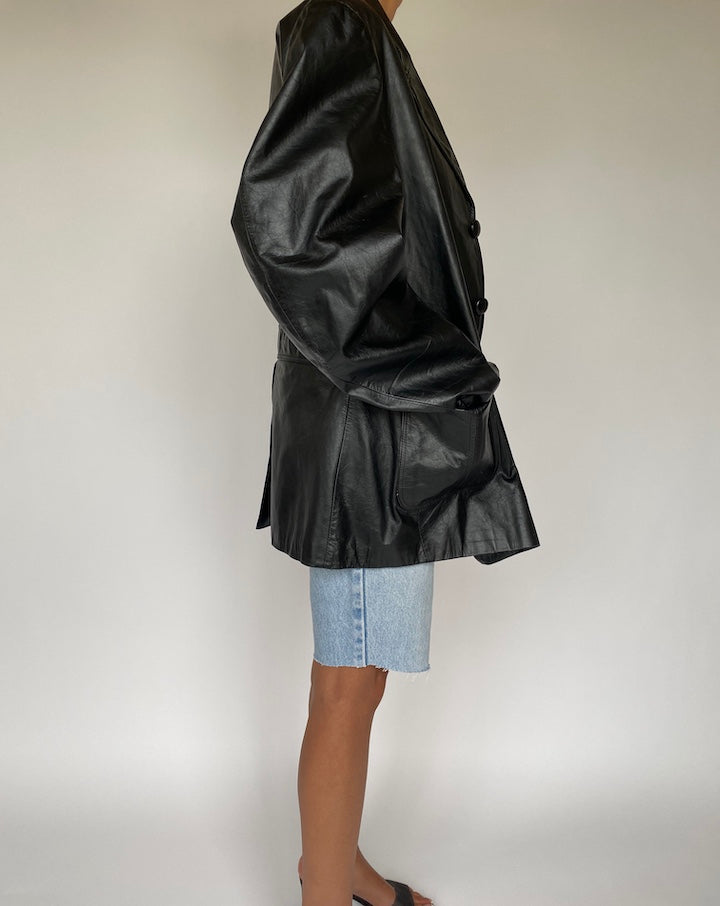 VINTAGE OVERSIZED BLACK LEATHER JACKET 828