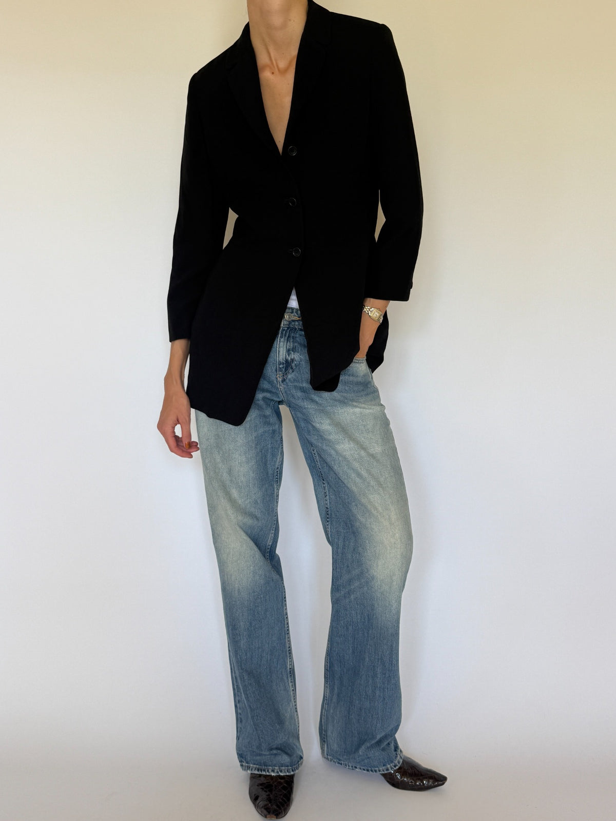 Vintage fitted blazer black final angle