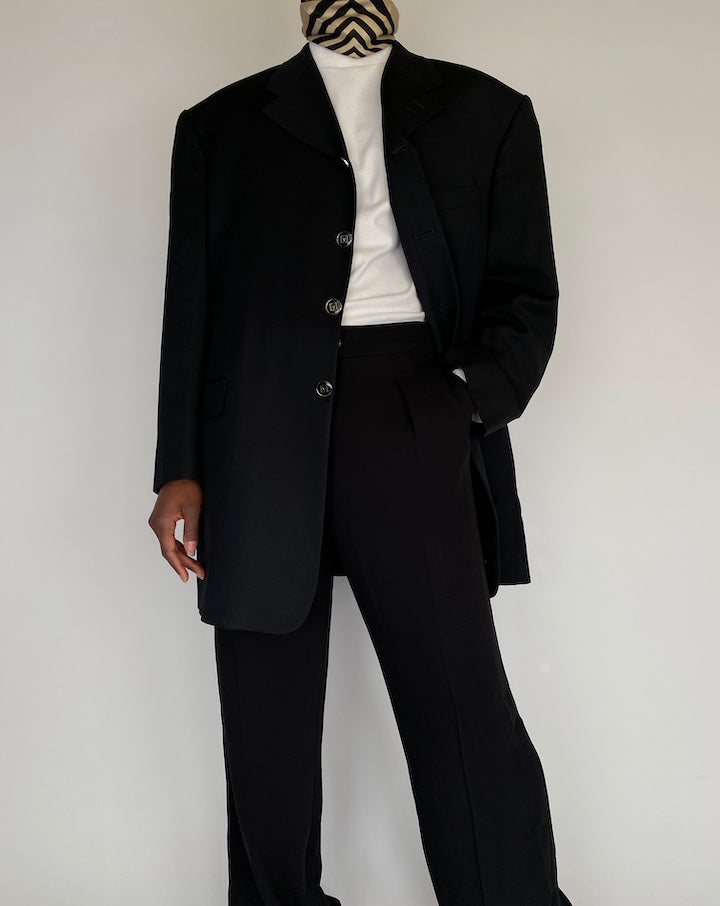 VINTAGE BLACK VALENTINO BLAZER 2126