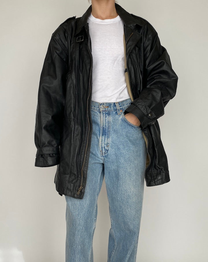 VINTAGE OVERSIZED BLACK LEATHER JACKET 4179