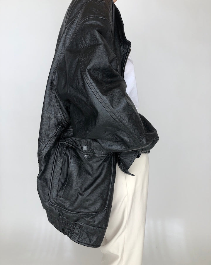 VINTAGE OVERSIZED BOXY BLACK LEATHER JACKET 257