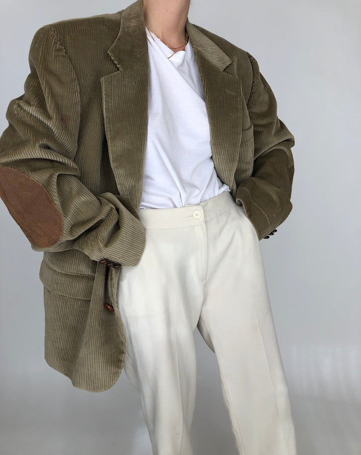 VINTAGE BEAUTIFUL OVERSIZED CORDUROY BLAZER 262