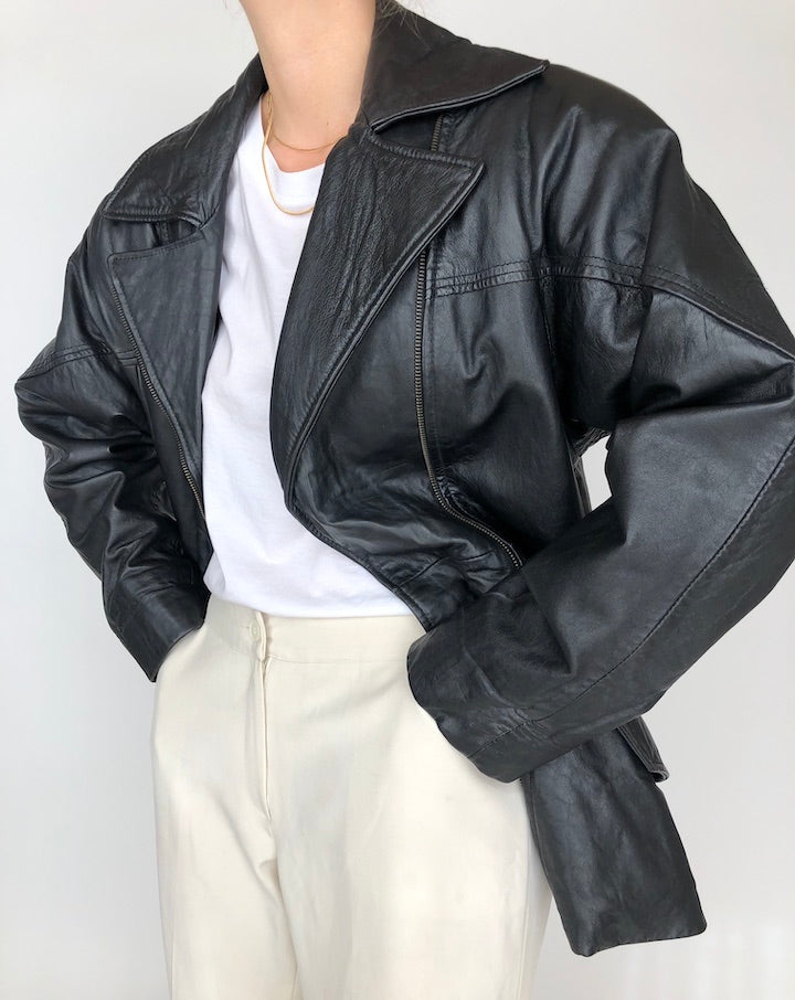 VINTAGE OVERSIZED BLACK LEATHER JACKET 264