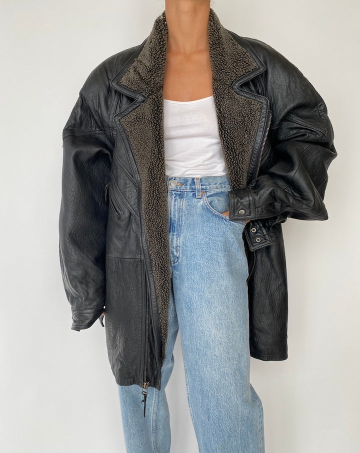 VINTAGE OVERSIZED LEATHER JACKET WITH FAUX FUR LINING 2731