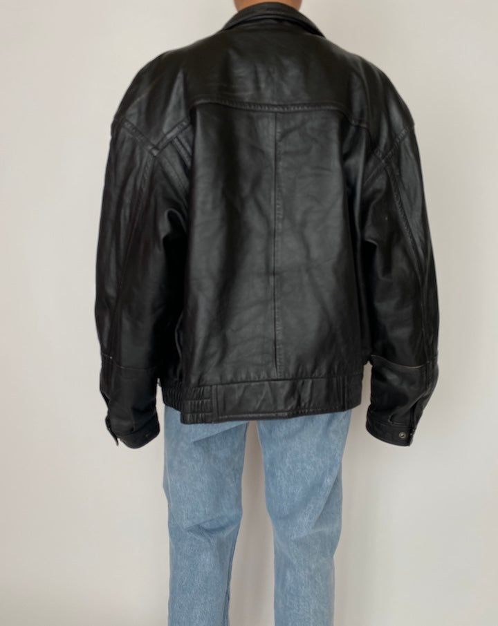 VINTAGE BLACK OVERSIZED LEATHER JACKET 2734