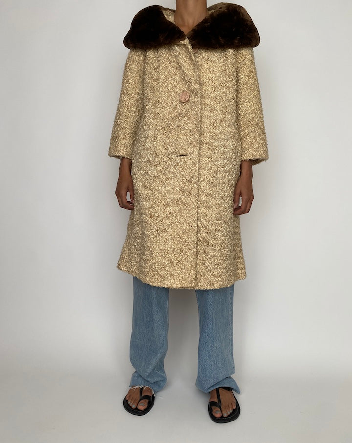 VINTAGE BEIGE LONG COAT WITH FAUX FUR COLLAR 2744