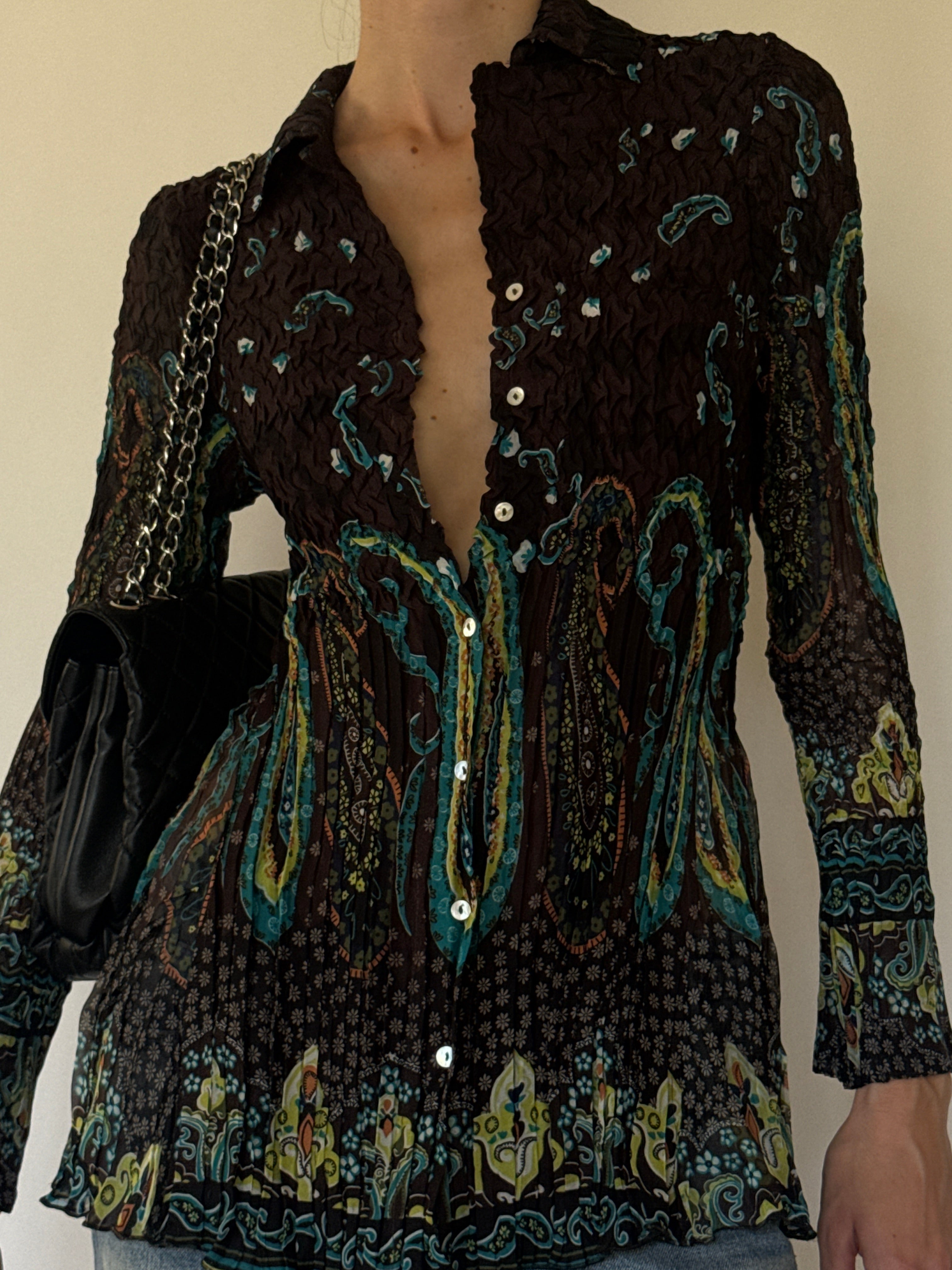Vintage paisley print detail
