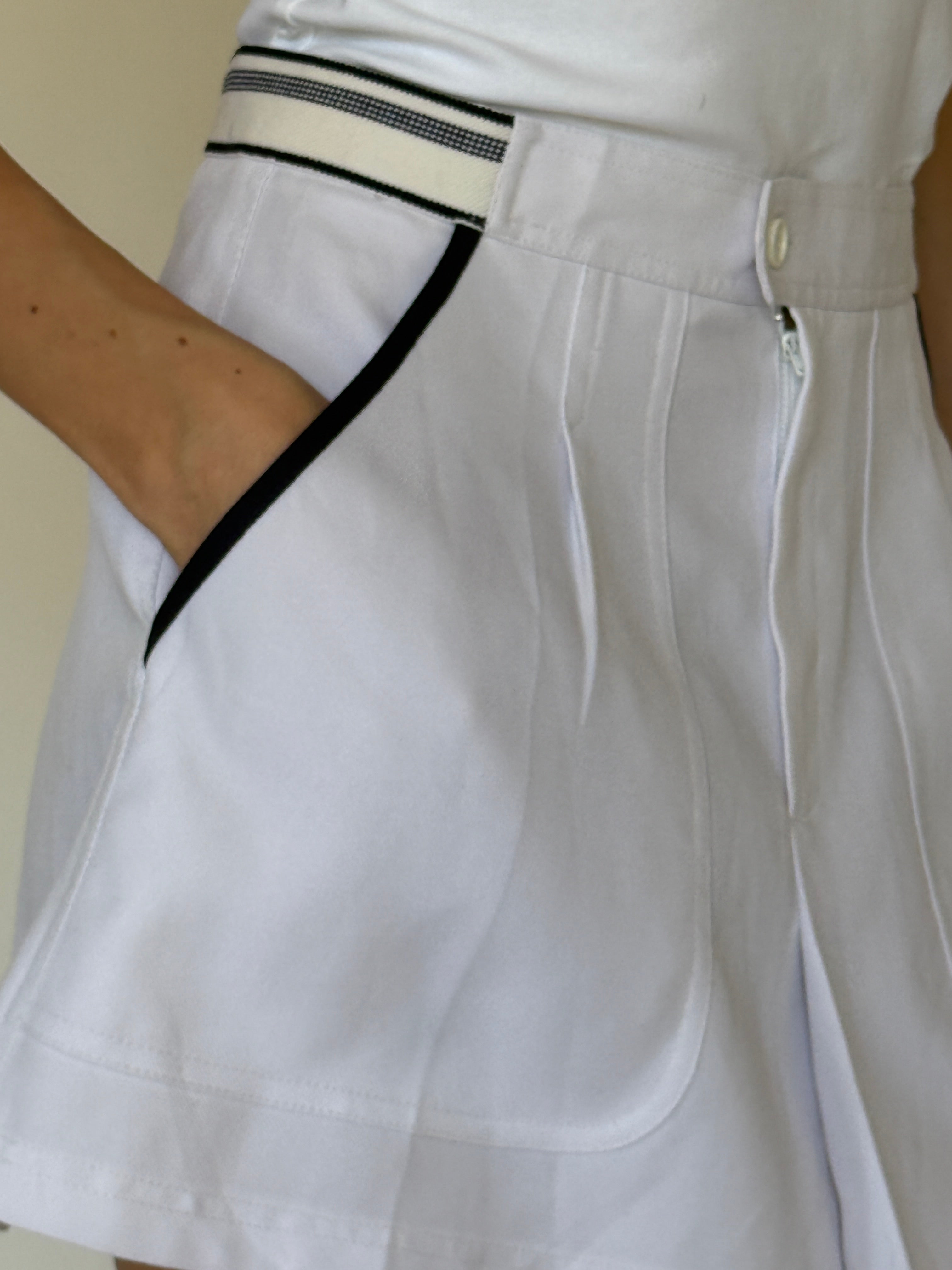 Vintage white mini skirt with striped waistband detail