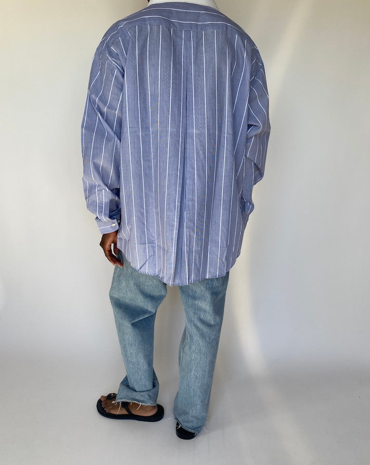 VINTAGE OVERSIZED BLUE AND WHITE STRIPED SHIRT 3789