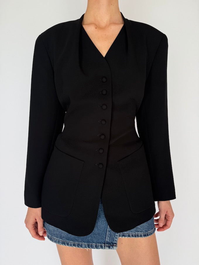 Vintage Structured Black Button-Up Blazer with a cinched Waist 6022