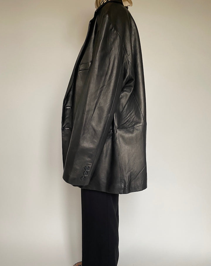 VINTAGE OVERSIZED BLACK LEATHER JACKET 2144