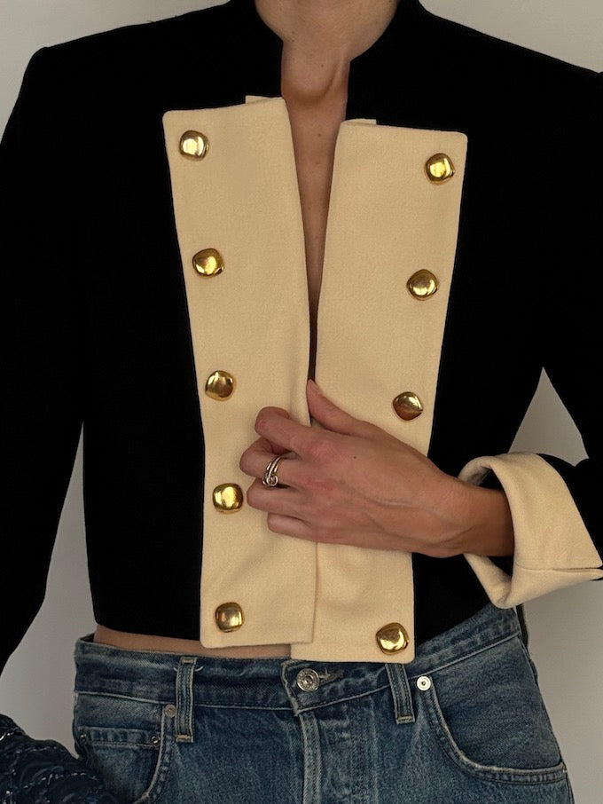 Vintage Cropped Contrast Blazer with Gold Buttons 6578