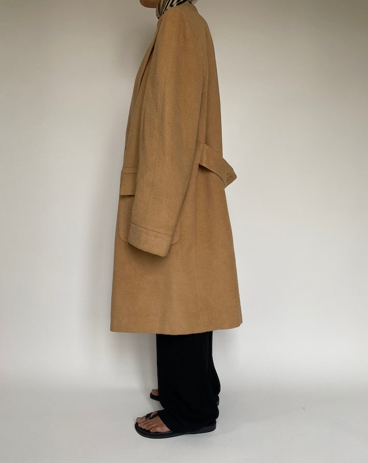 VINTAGE LONG BEIGE COAT 2147