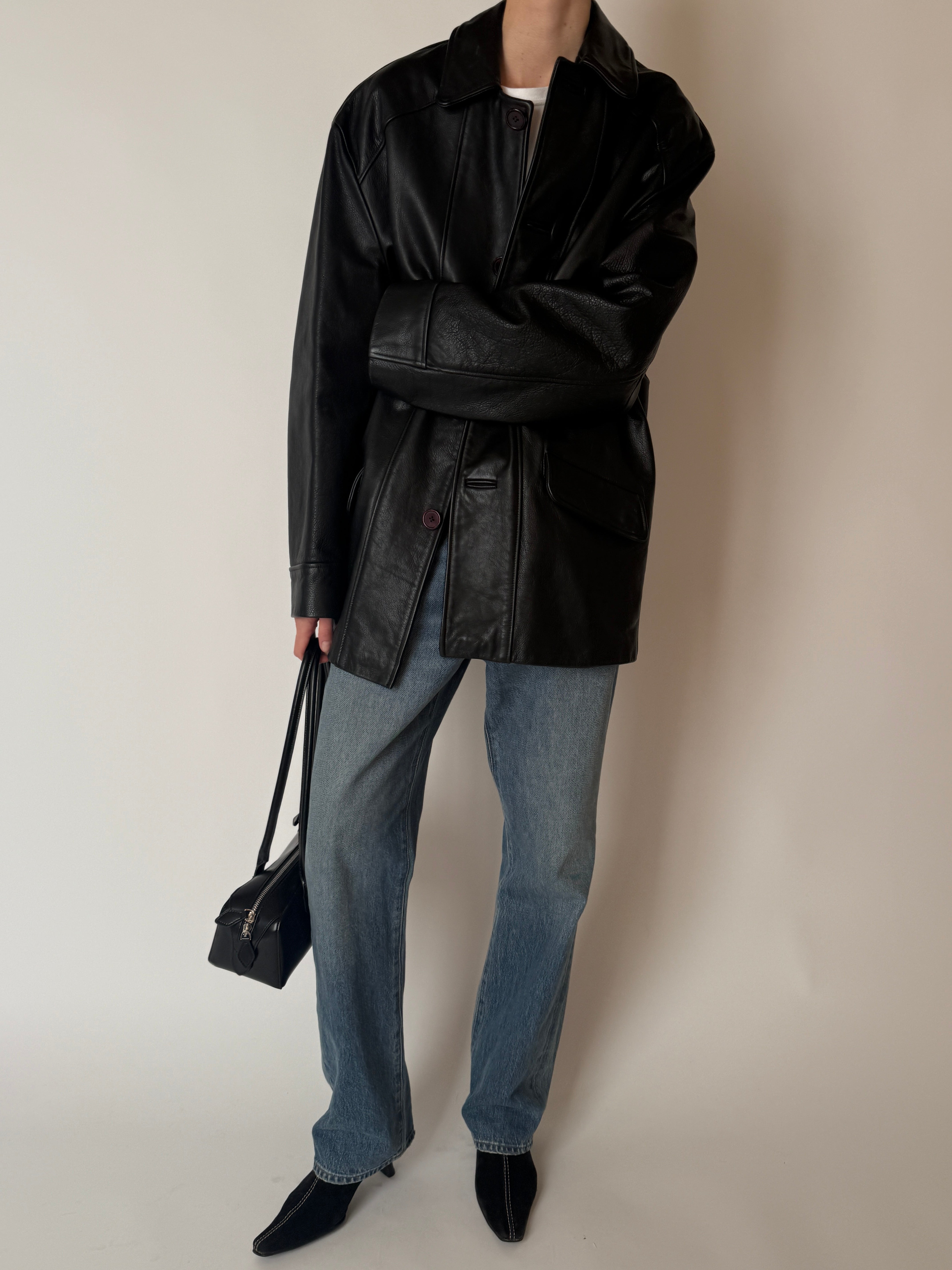 Vintage relaxed leather jacket with collar and button closure black 