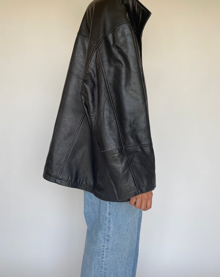 VINTAGE OVERSIZED BLACK LEATHER JACKET 890