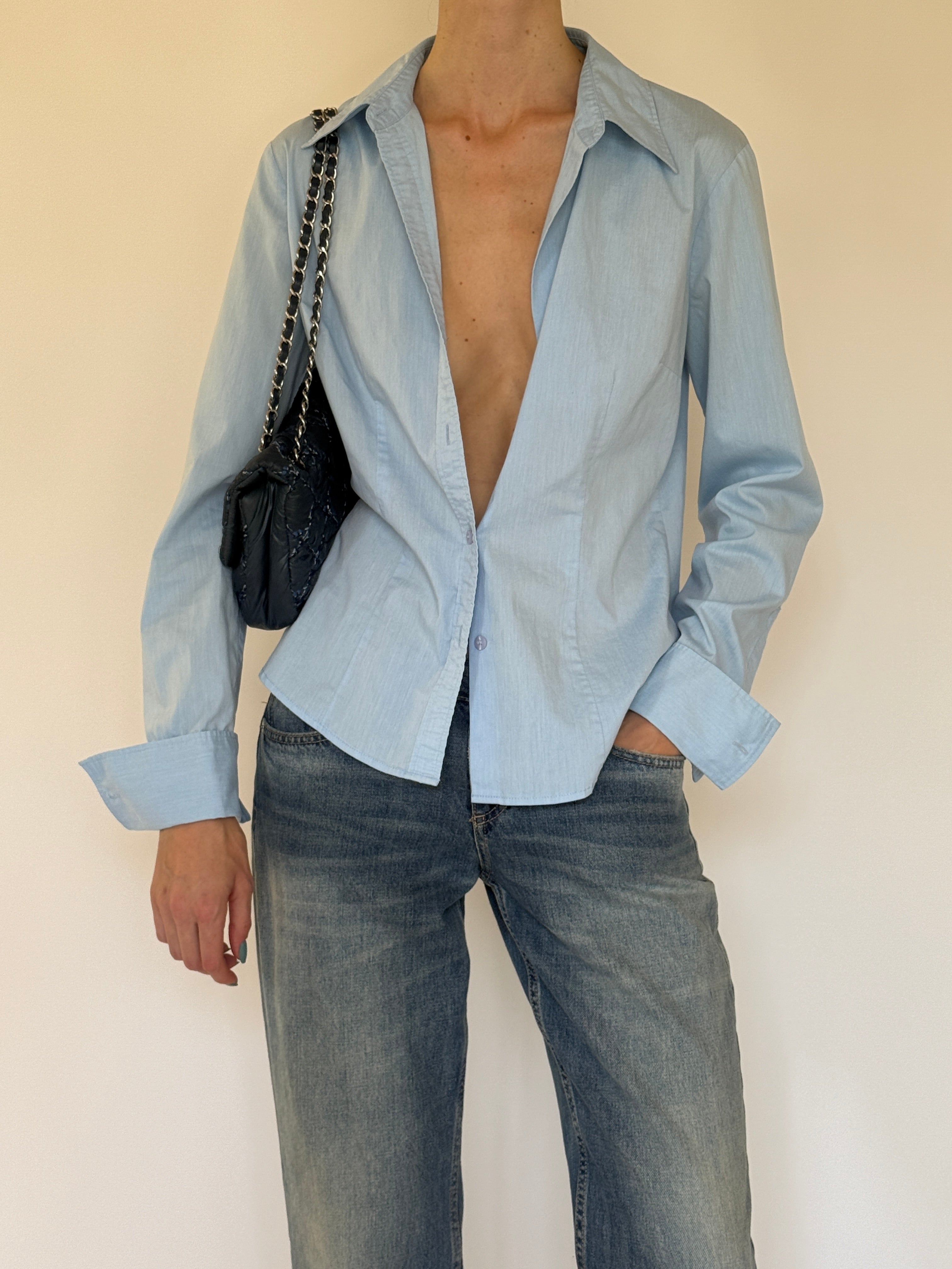 Vintage light blue fitted cotton shirt front view